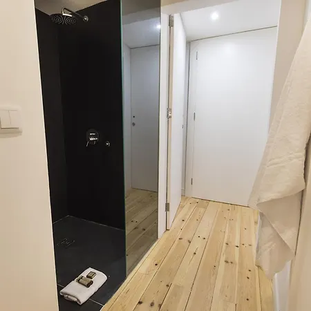 Santos 'n Minimal Floor Level *